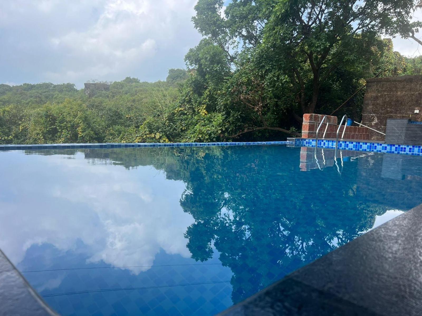Skyinn Bungalow Mahabaleshwar Bagian luar foto
